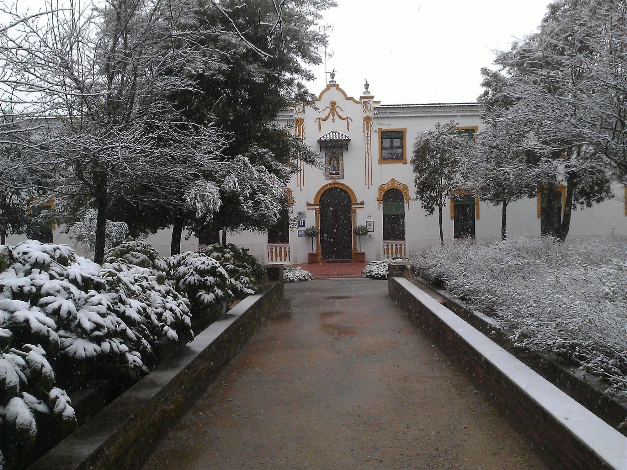 Hotel Balneario El Raposo Puebla de Sancho Pérez Buitenkant foto